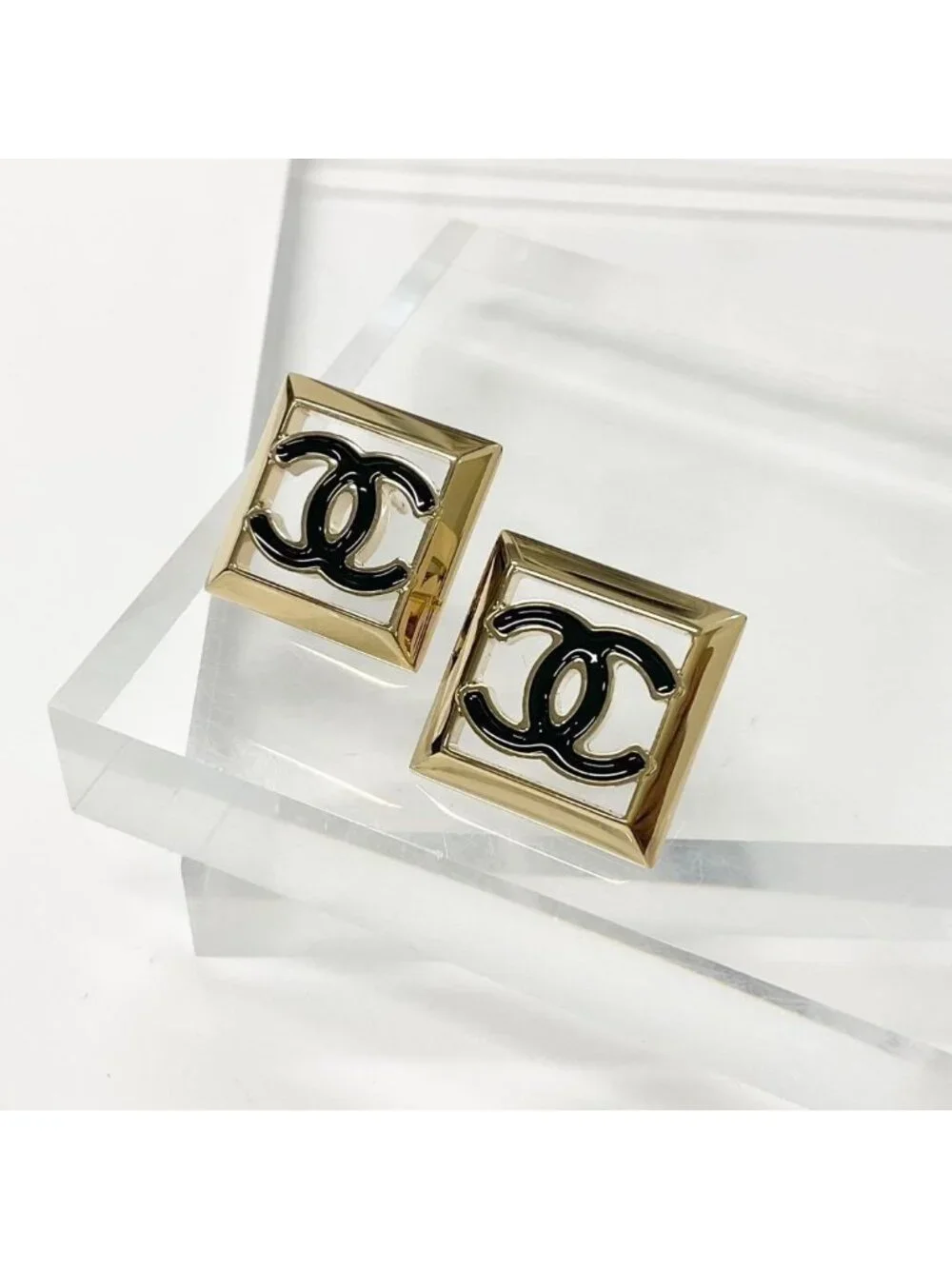 Chanel CC Logo Square Earrings Gold